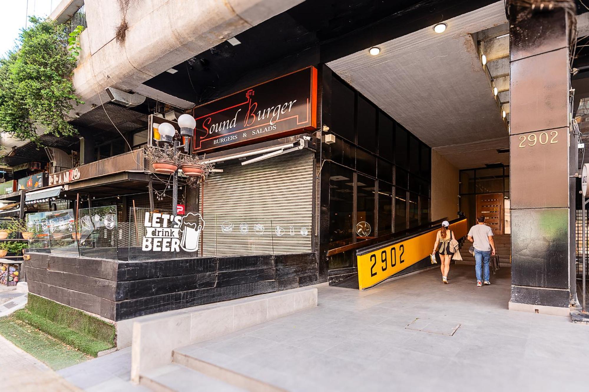 Renovado Con Terraza En El Corazon De Condes Apartamento