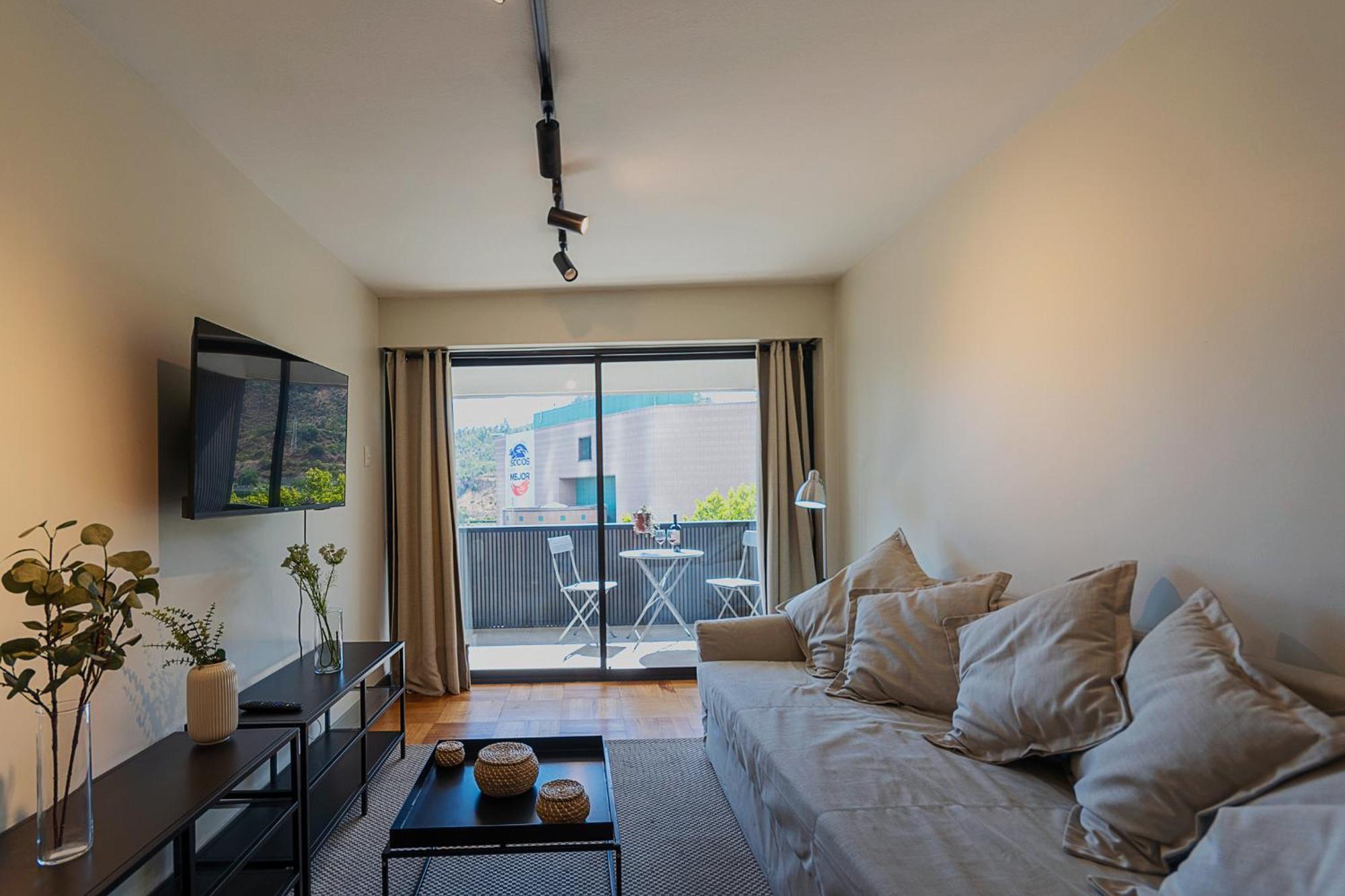 Renovado Con Terraza En El Corazon De Condes Apartamento Santiago